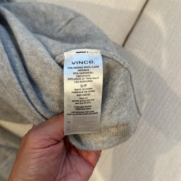Vince heather grey wool and cashmere zip hoodie worn 3x - Picture 8 of 8